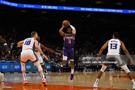 Phoenix Suns vs Sacramento Kings .
